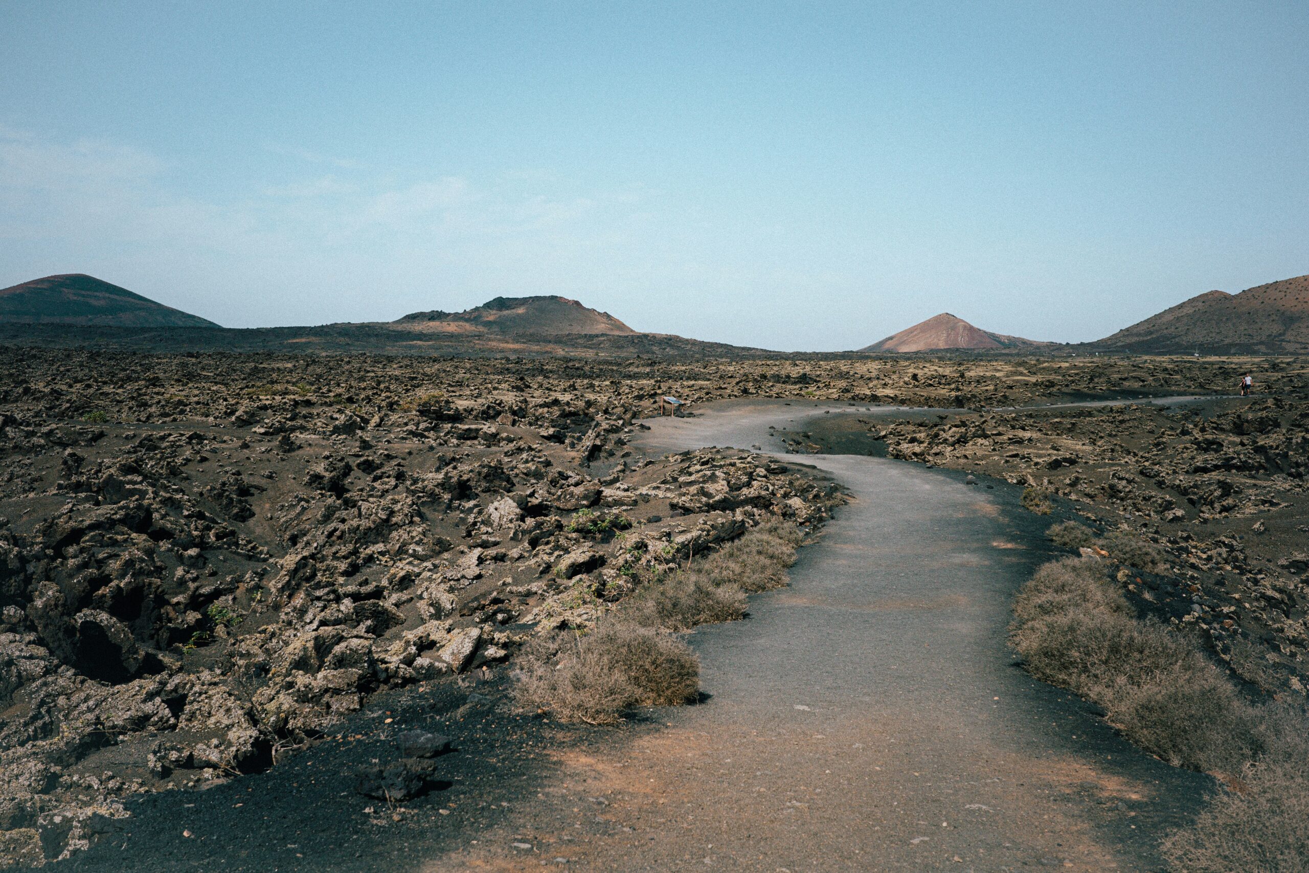 Camino de los Gracioseros down the Famara cliffs to La Graciosa - Lanzarote