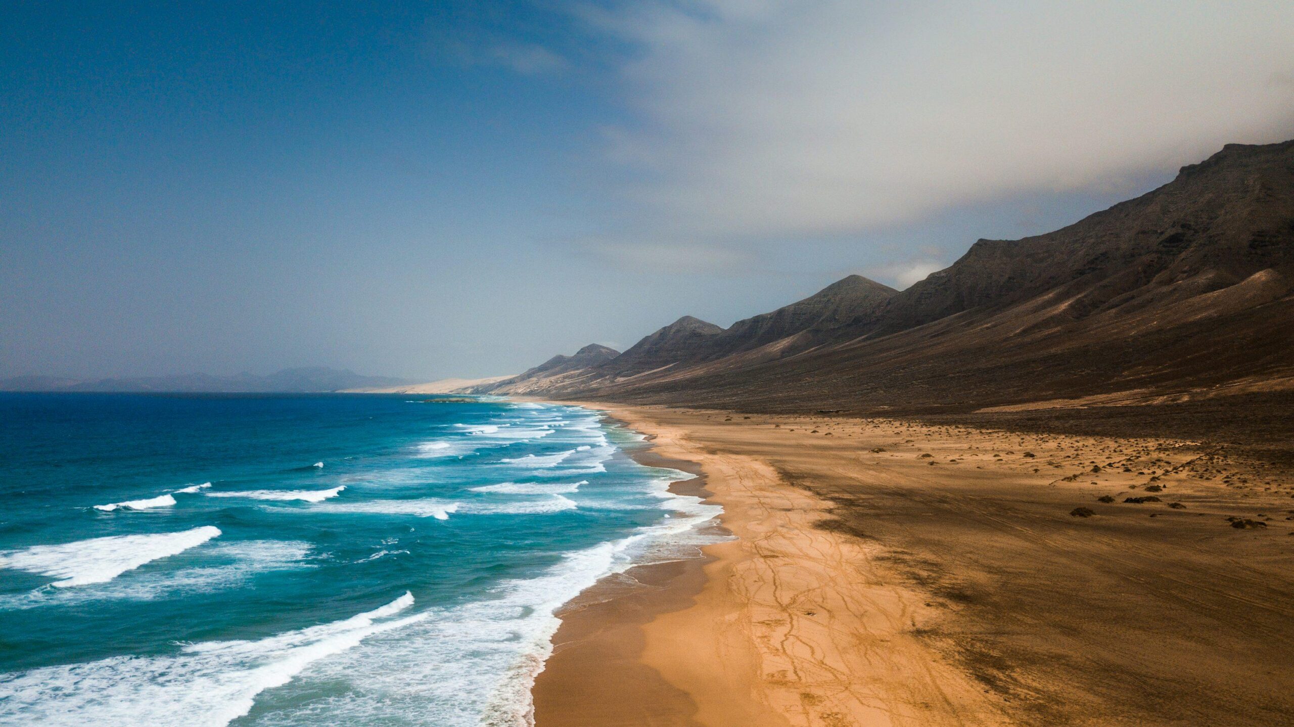 Playa de Cofete wild beach and mountains - Fuerteventura